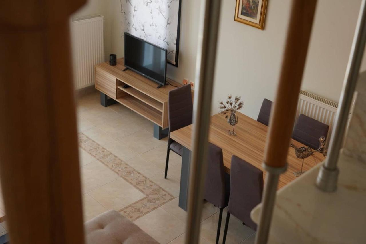 Venetia Luxury Villa Nea Iraklitsa Buitenkant foto